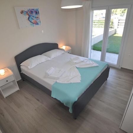 Zennova #24, Flow Nikiti Family Apt ภายนอก รูปภาพ